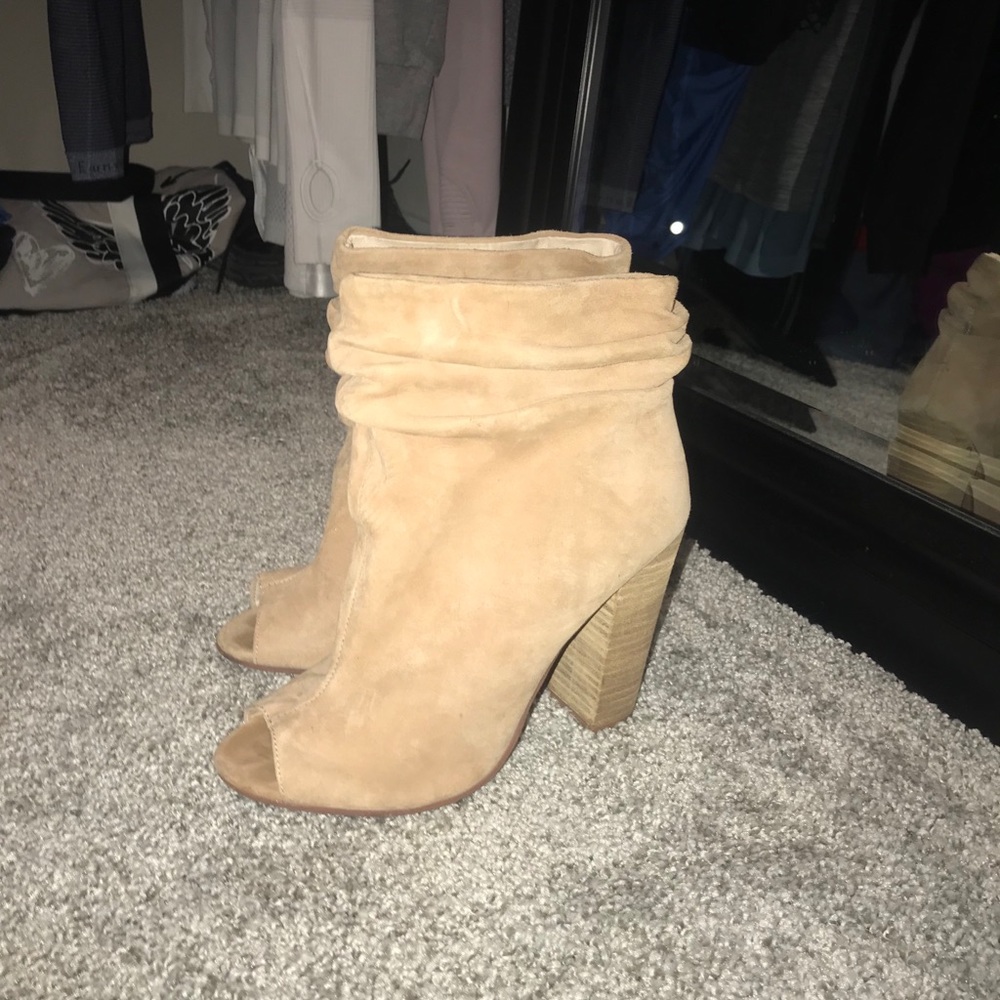 Chinese laundry Booties